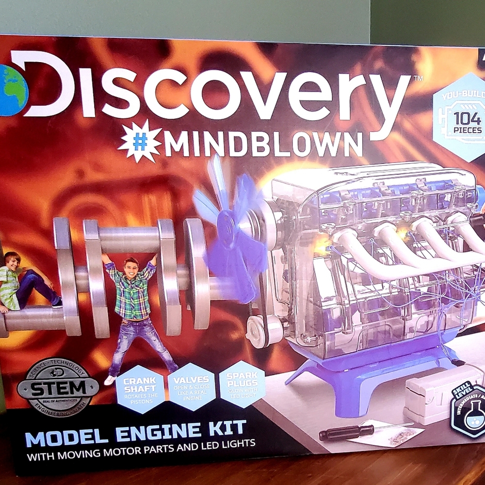 Discovery Kids STEM kit: Model engine